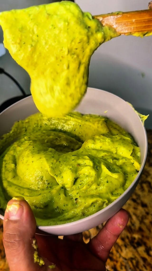 Maionese de Abacate Vegana