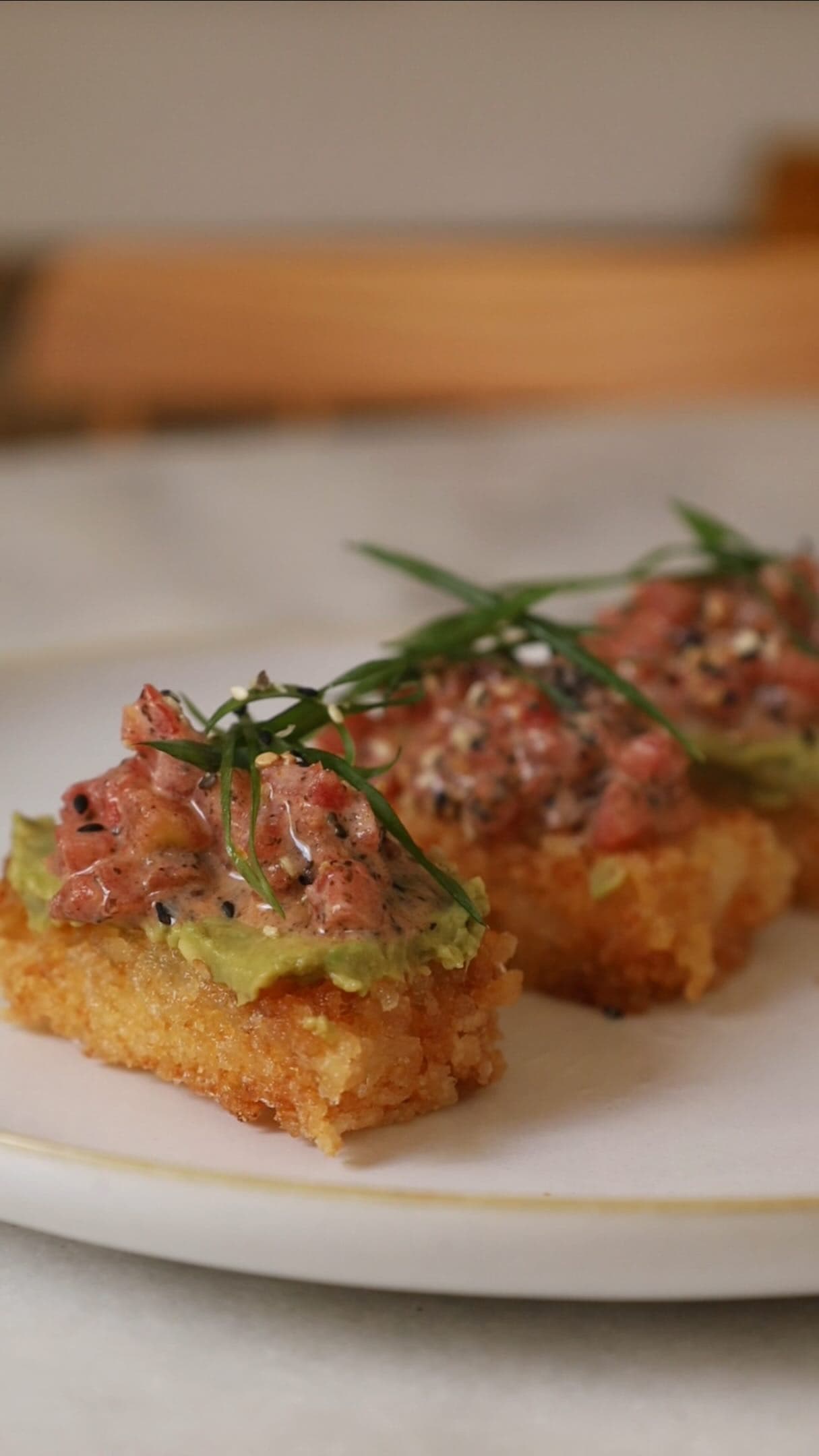Spicy tuna crispy rice vegano | english recipe on my substack