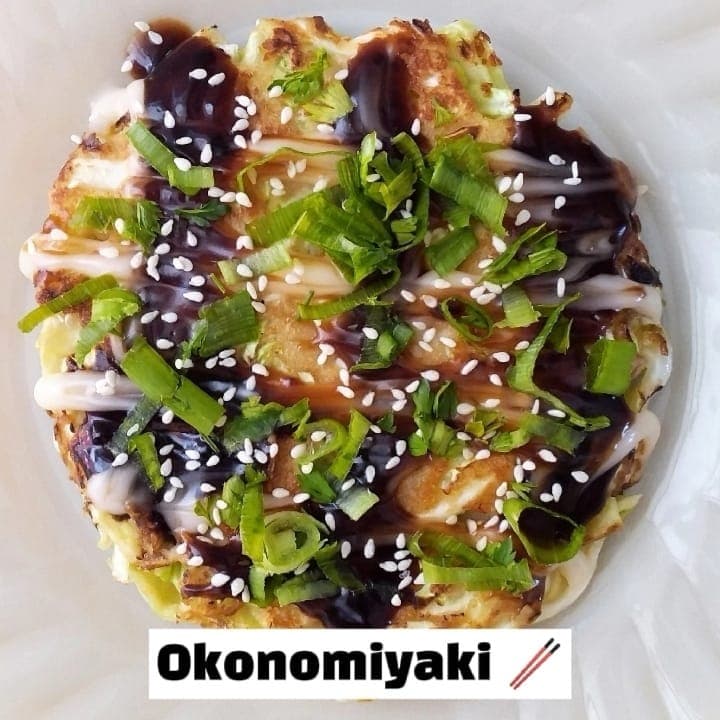 OKONOMIYAKI (panqueca de repolho) 🇯🇵 • Você vai se surpreender e amar esse jeito diferente de usar repolho!