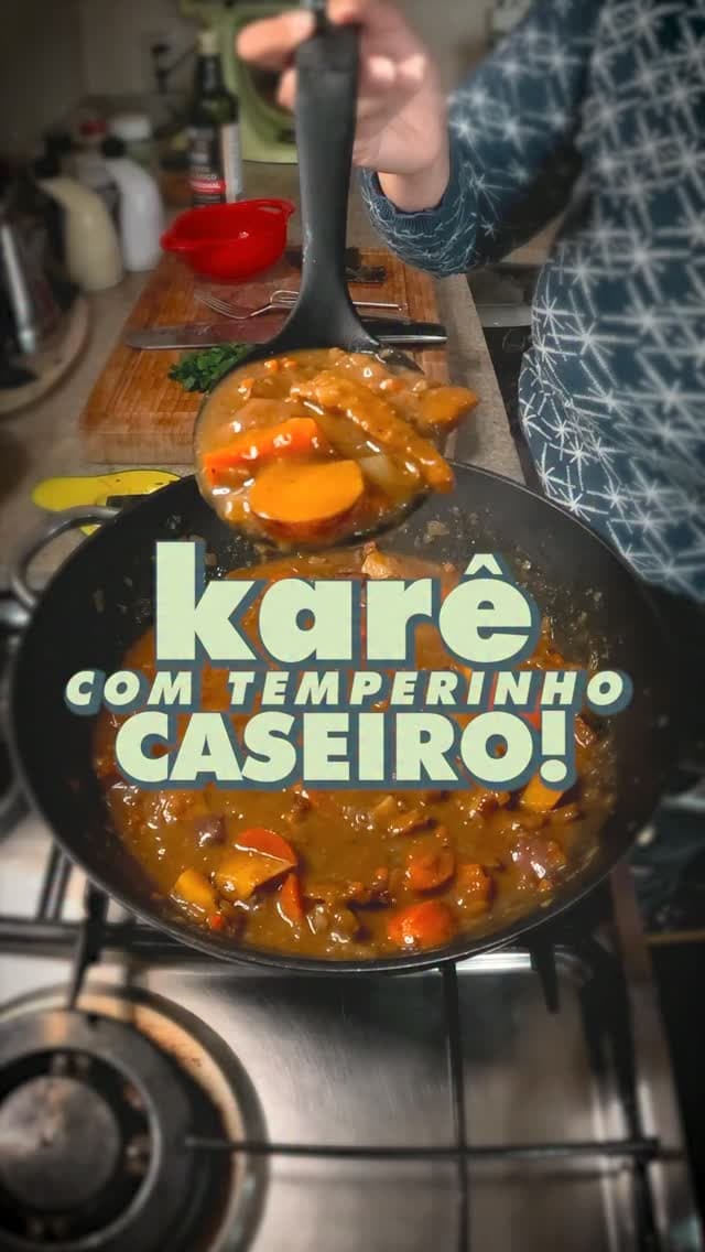Me despedindo desse inverno molhado com um Karê Udon quentinho e cheiroso… 🍜✨