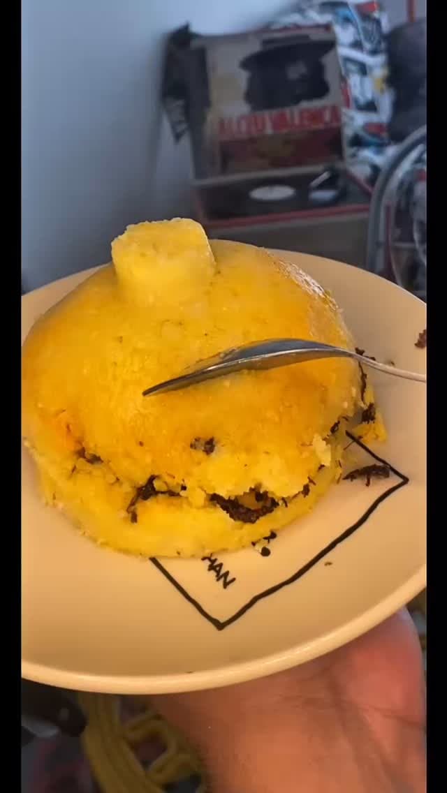Cuscuz Vegano Recheado com Carne Seca de Caju e Requeijão de Castanha de Caju